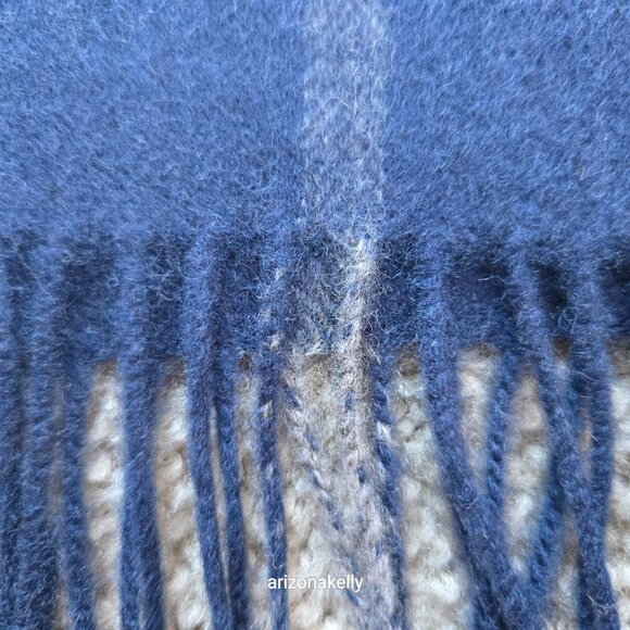 NWT Wool Blue & Grey Plaid Scarf Suantrai of Ireland - Picture 5 of 10